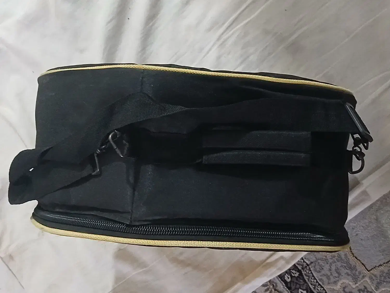 کیف طبل مکستون|درام و پرکاشن|اصفهان, کوهانستان|دیوار