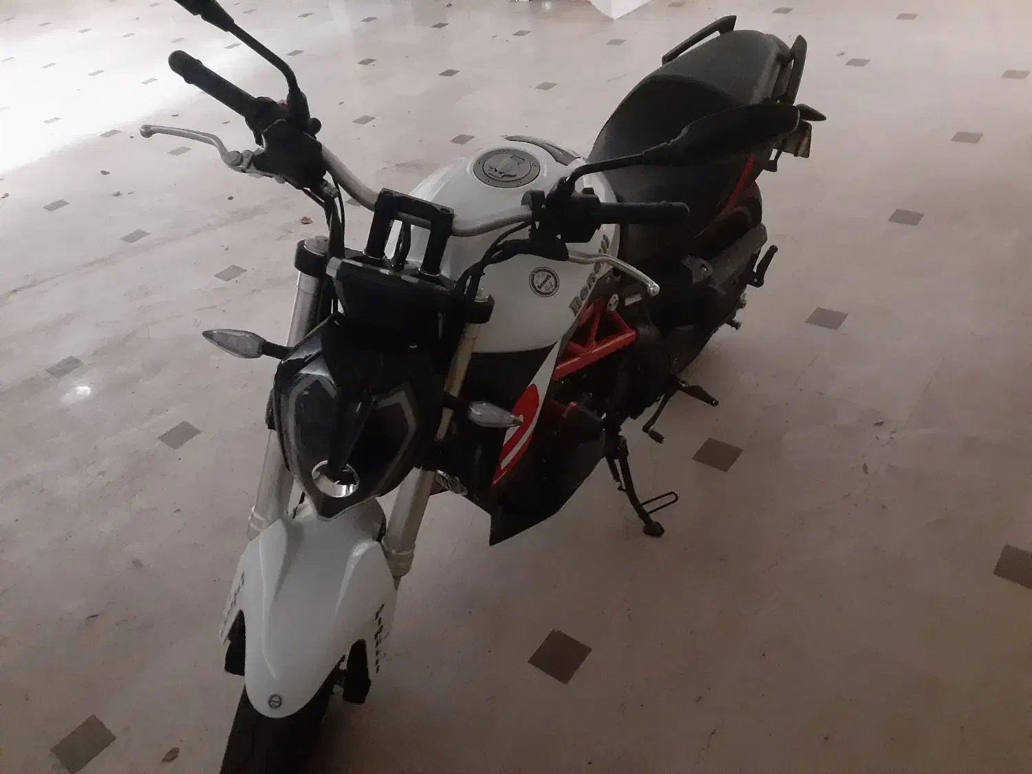 بنلی ۲سیلندر۳۰۰|موتورسیکلت|تهران, جنتآباد جنوبی|دیوار