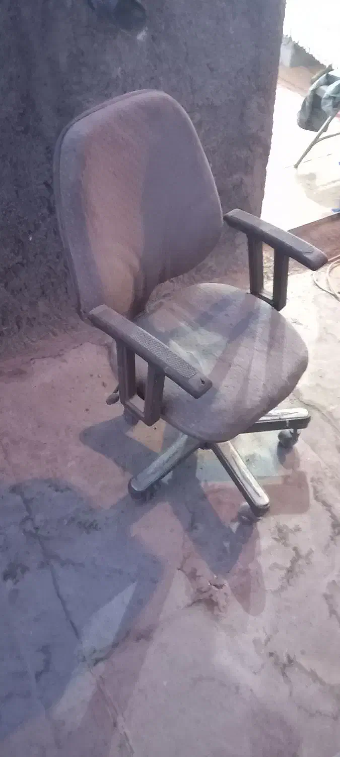 صندلی چرخدار|صندلی و نیمکت|برخوار, |دیوار