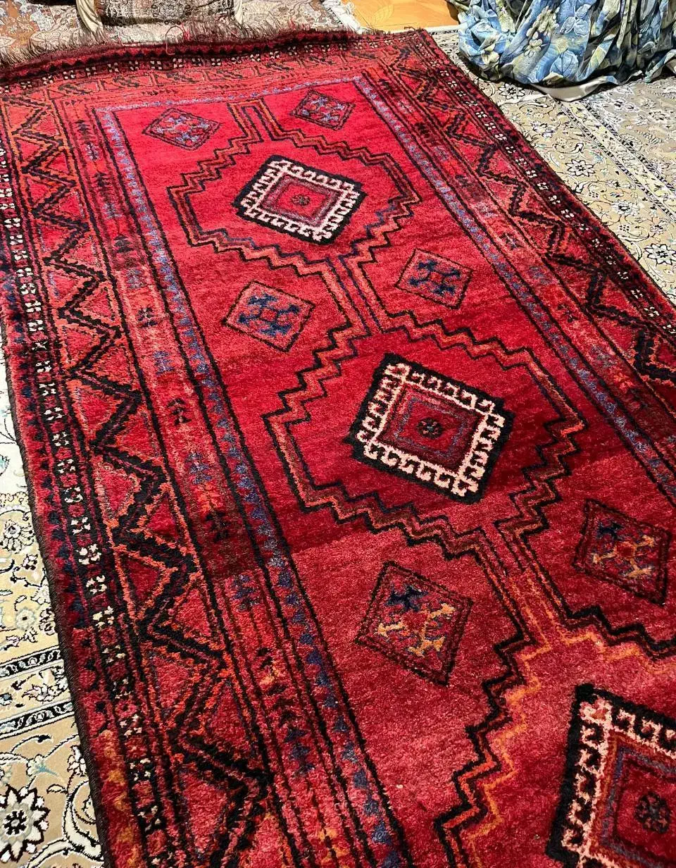 قالی قدیمی|فرش|اهواز, کیان اباد|دیوار