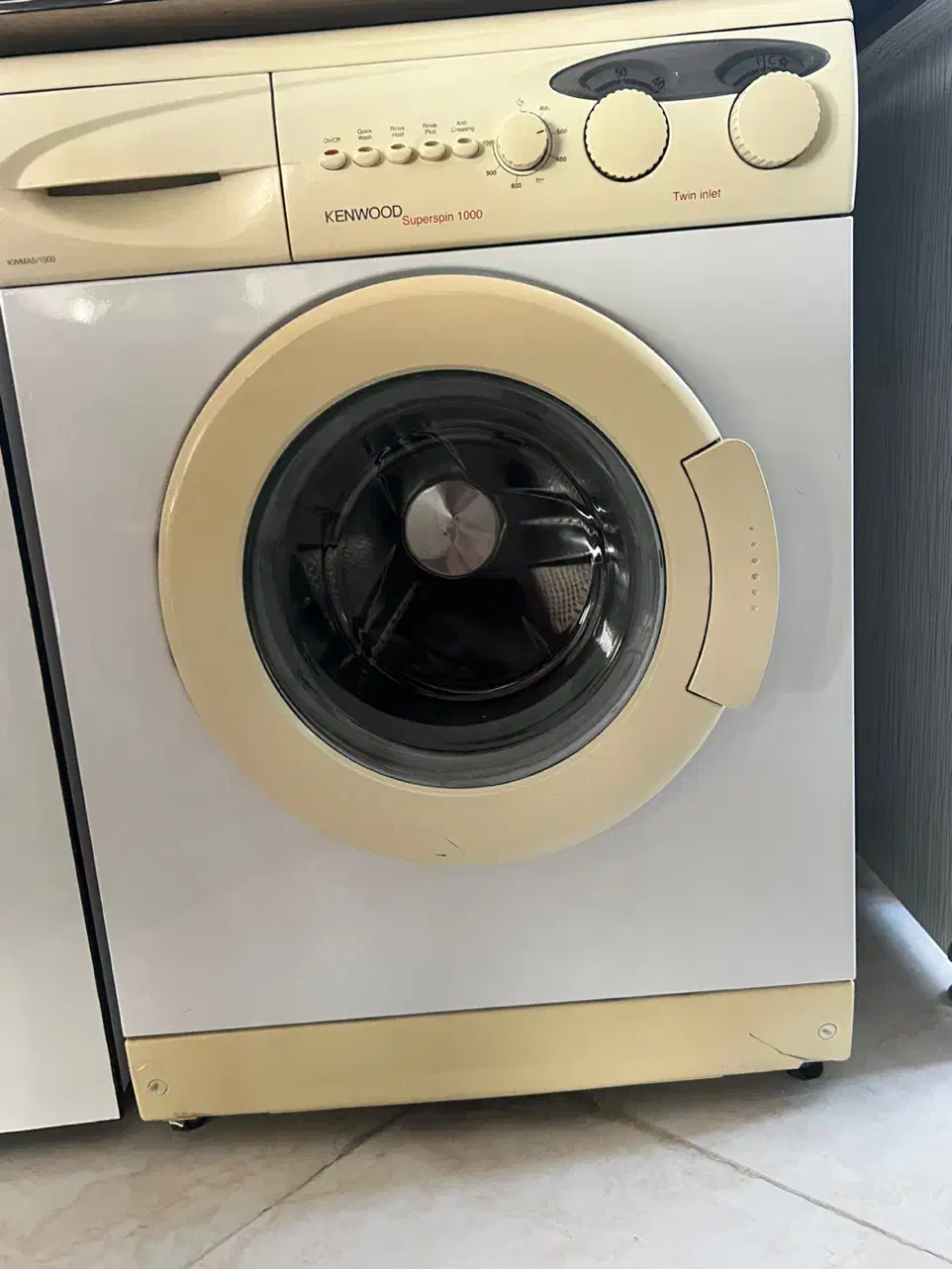 ماشین لباسشویی کنوود۵ کیلویی|ماشین لباسشویی و خشک‌کن لباس|اصفهان, شهرک میلاد|دیوار