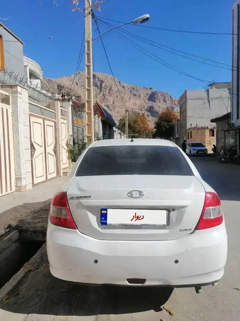 ام وی ام ۵۵۰ سفید موتور ۲۰۰۰|خودرو سواری و وانت|خرمآباد, |دیوار