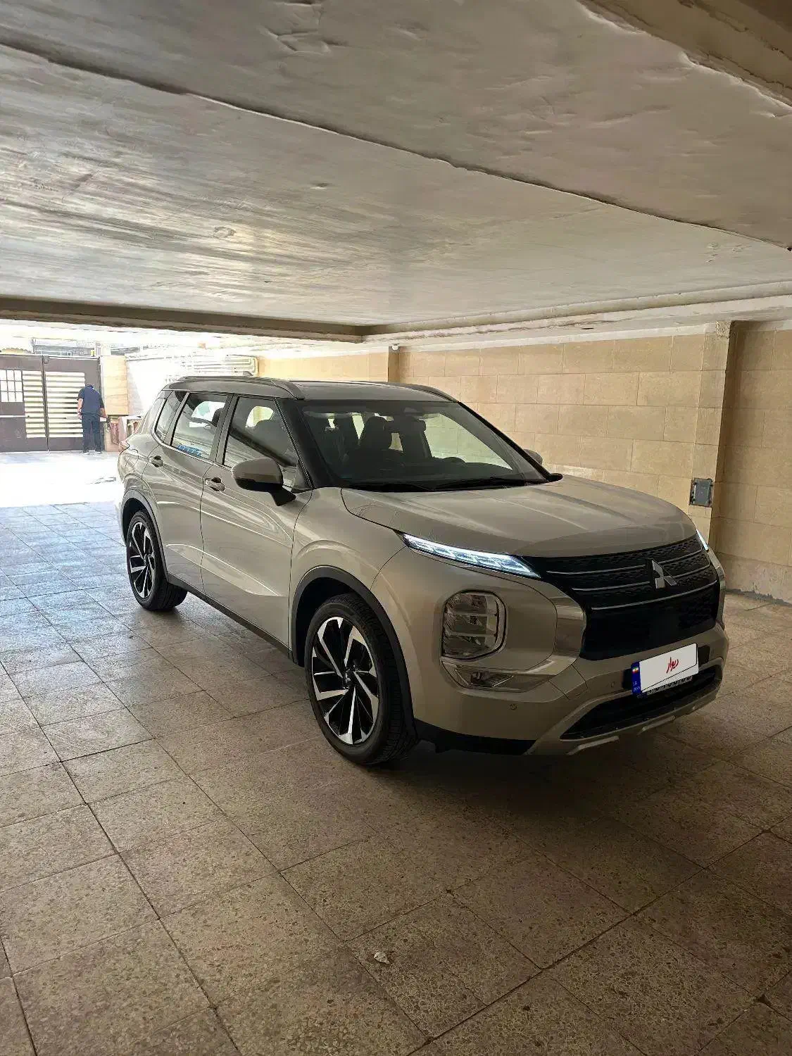 میتسوبیشی اوتلندر ۲۰۲۵|خودرو سواری و وانت|اهواز, فاز ۱ پادادشهر|دیوار