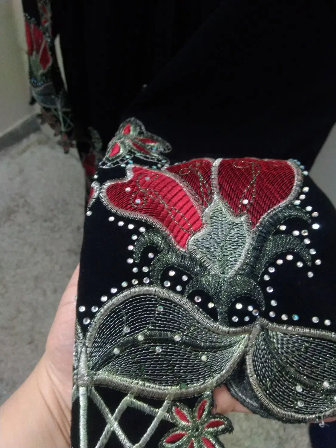 مانتو مجلسی کرپ مشکی گلدوزی یلدا  بزرگ ۴۶-۴۸-۵۰|لباس|تهران, تاکسیرانی|دیوار