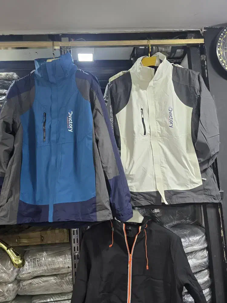 کاپشن ۲ پوش|کوهنوردی و کمپینگ|سمیرم, |دیوار