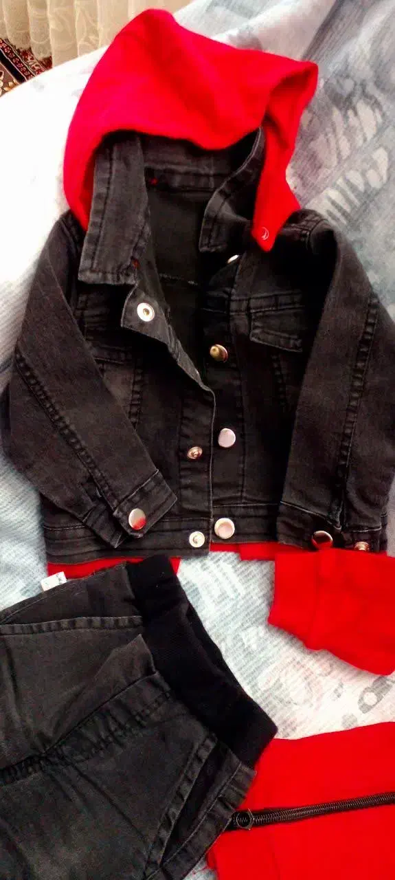 ۳ تیکه یلدایی|کفش و لباس بچه|قم, بنیاد|دیوار