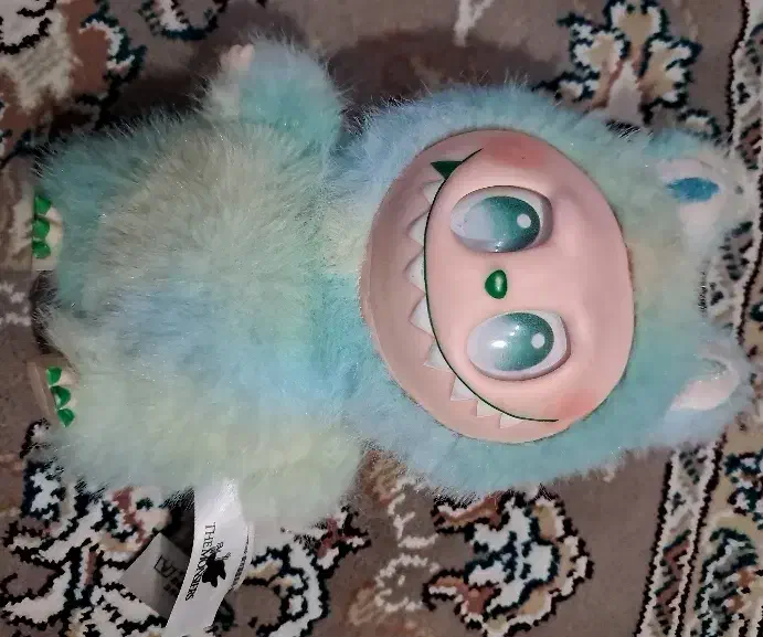 عروسک لبوبو|اسباب‌‌بازی|قم, شهرک امام حسن|دیوار