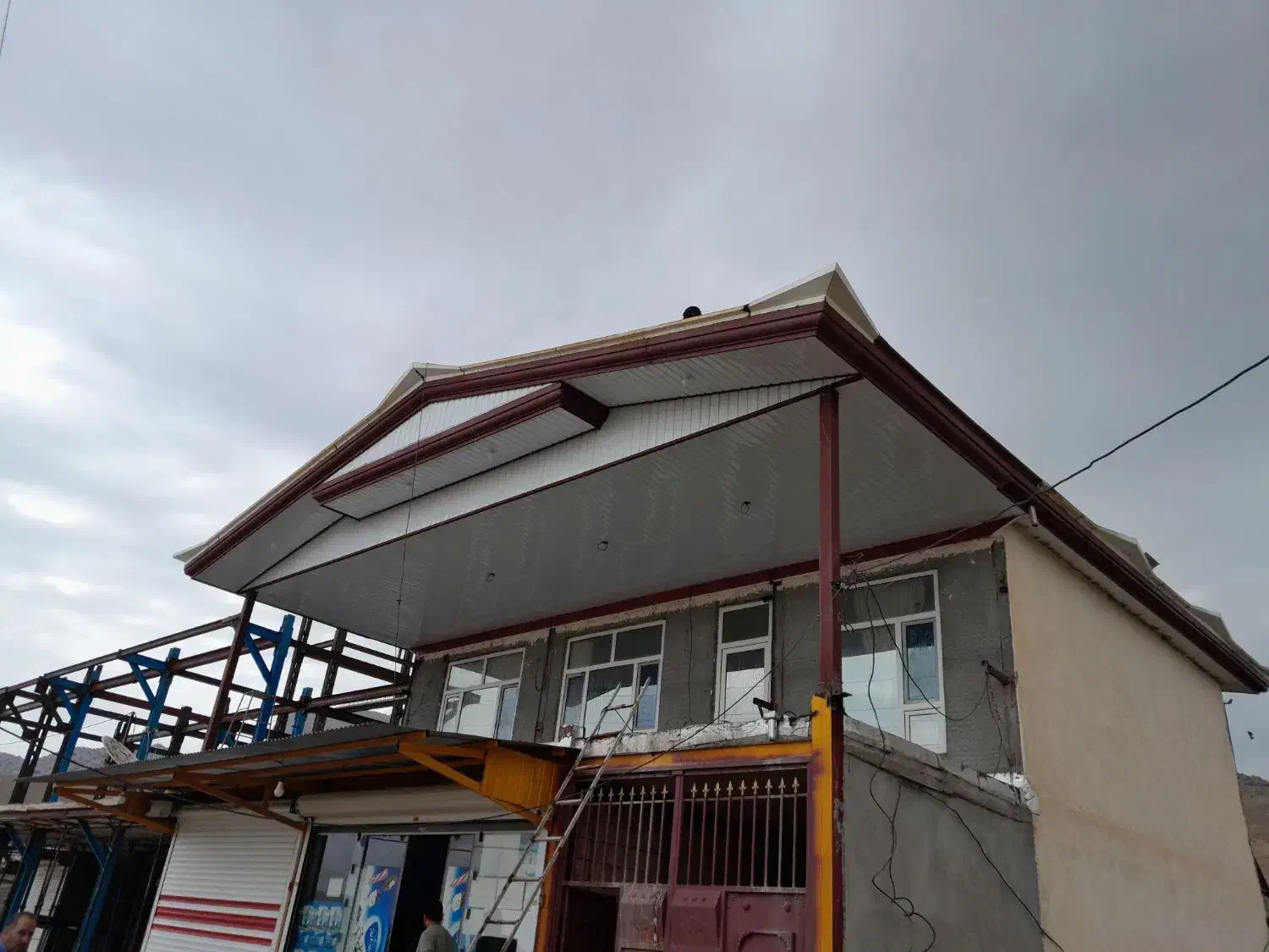 شیروانی و سبک سازی|خدمات پیشه و مهارت|بروجرد, |دیوار