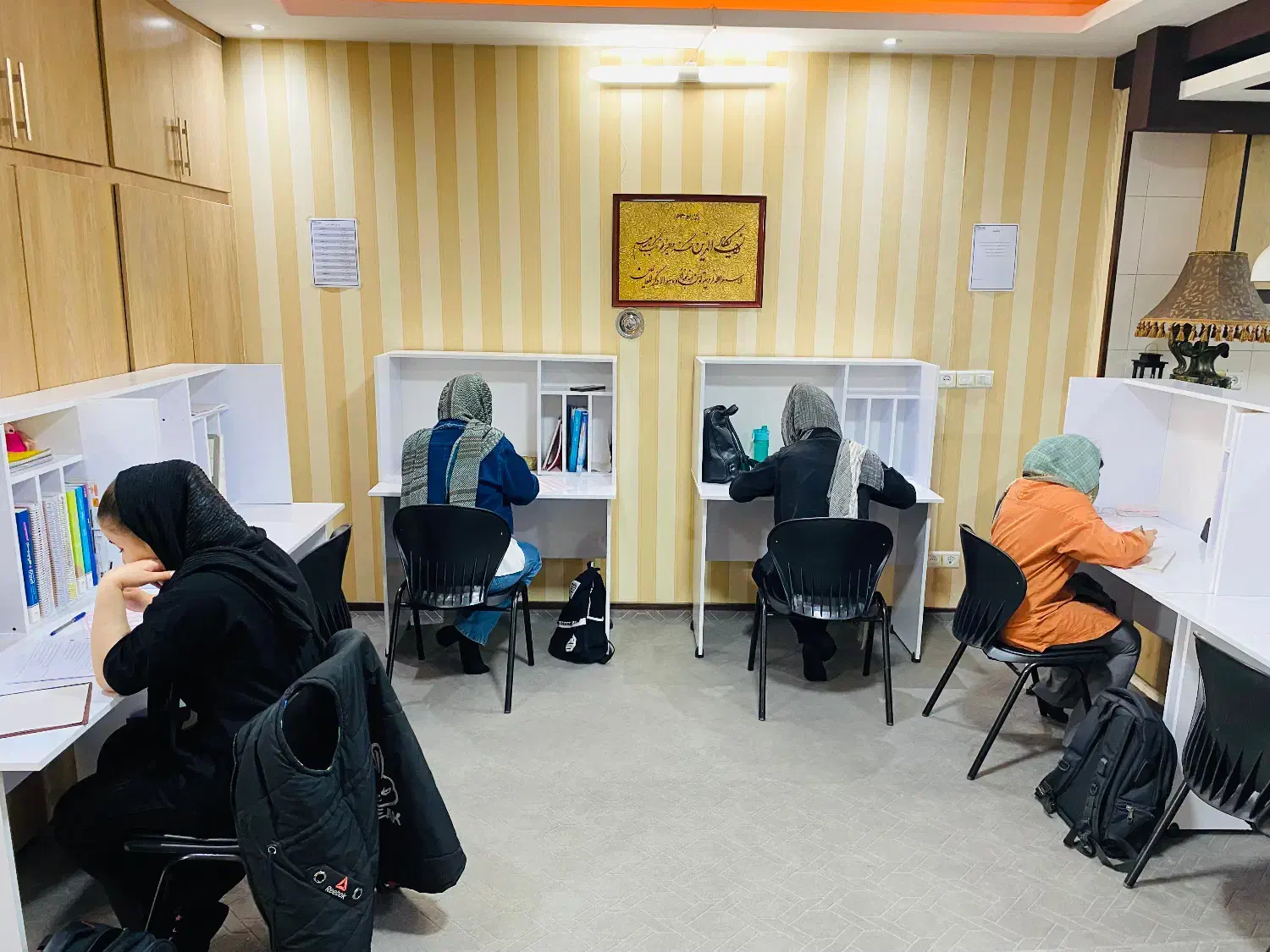 پانسیون مطالعاتی VIP دخترانه|خدمات آموزشی|اصفهان, مهدی آباد|دیوار