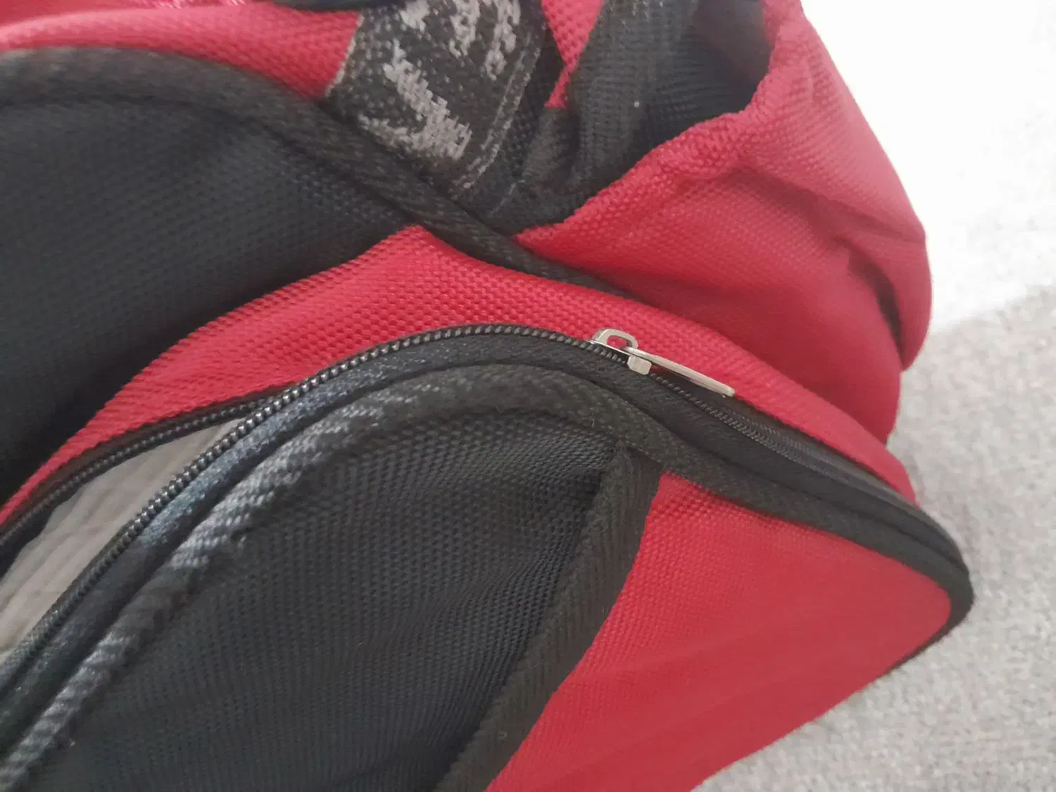 ساک کودک قرمز|اسباب و اثاث بچه|قم, علی آباد سعدگان|دیوار