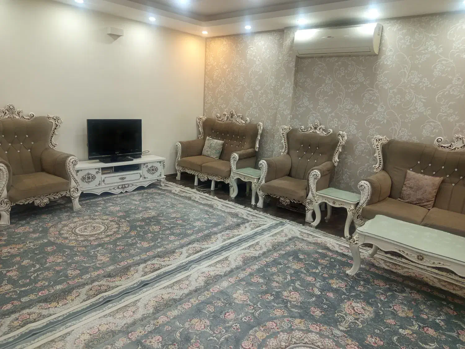 مبل و جلو مبلی و میز تلویزیون|مبلمان خانگی و میز عسلی|سقز, |دیوار