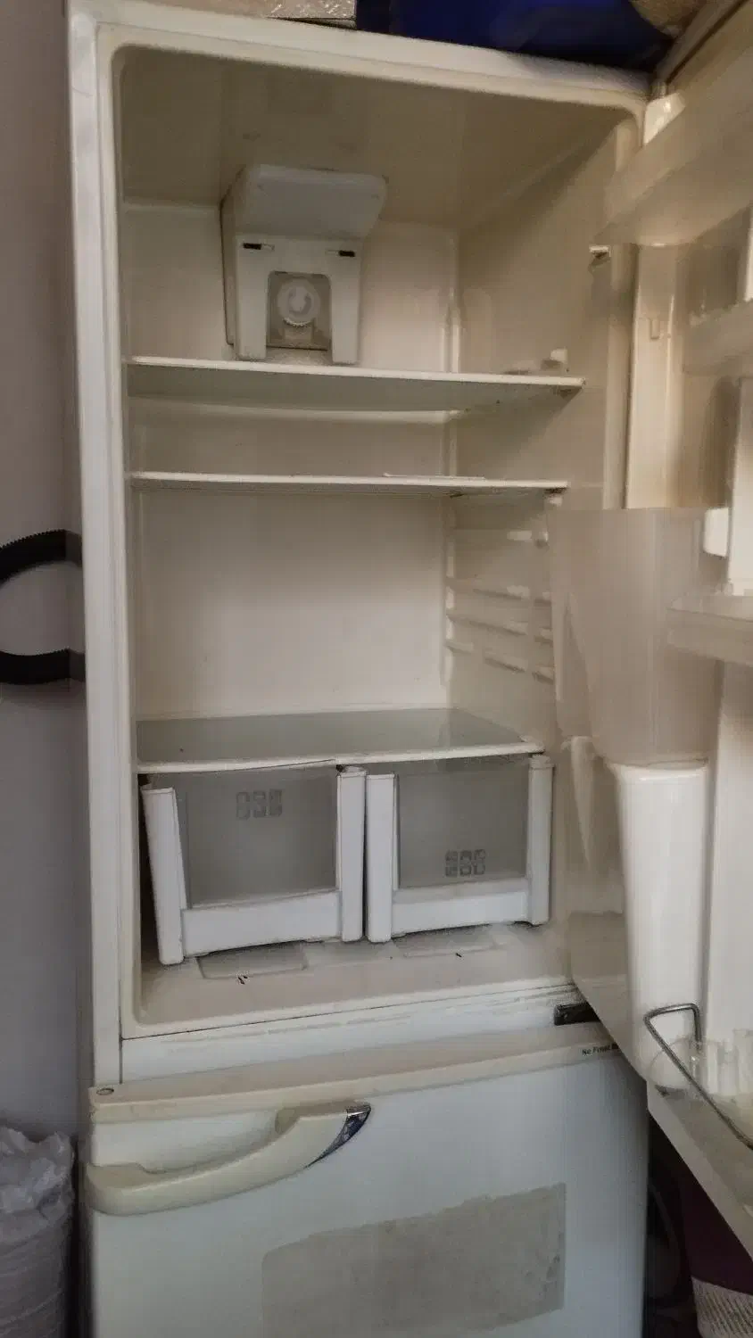 یخچال|یخچال و فریزر|شیراز, سیاه سنگ|دیوار