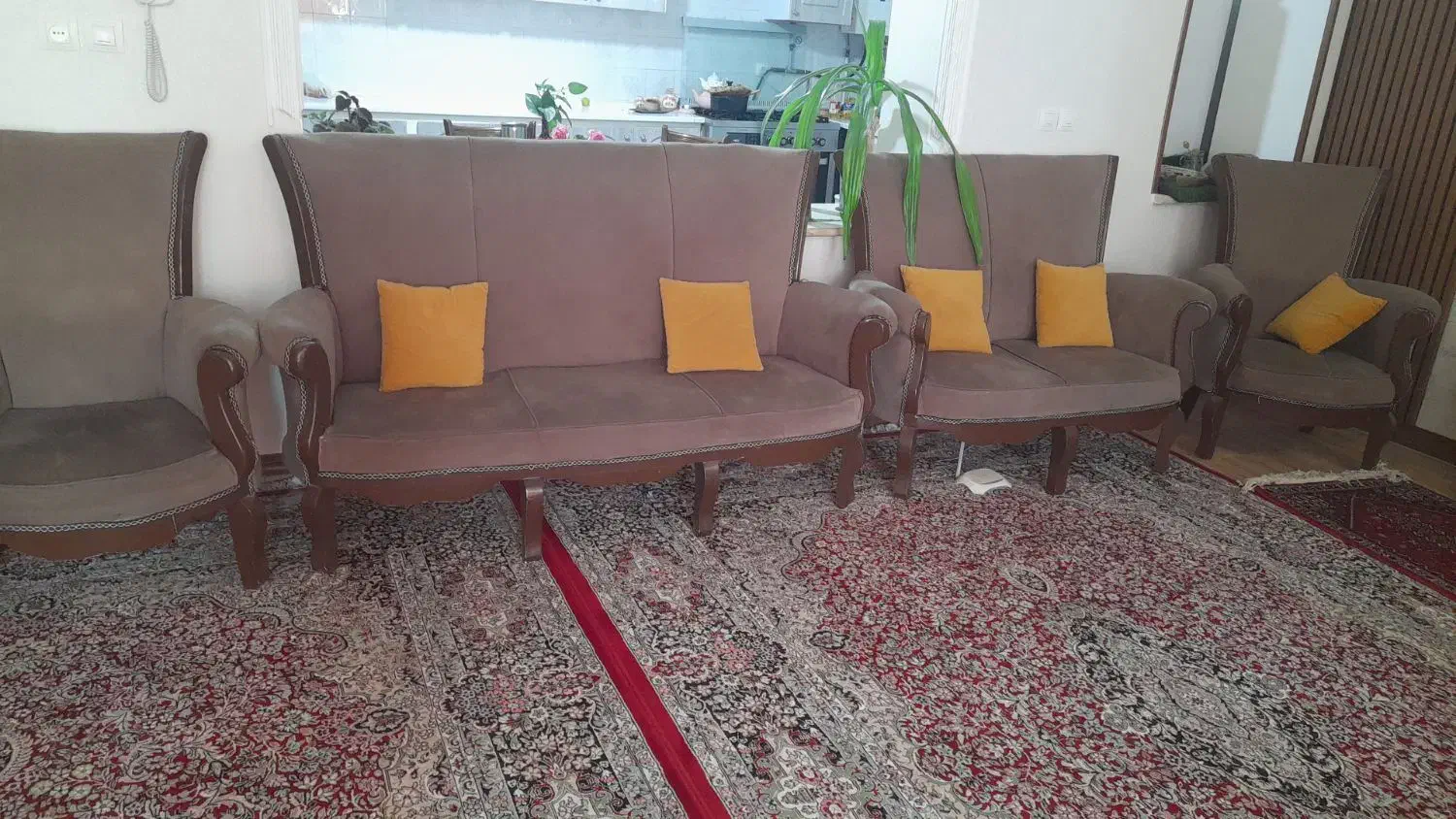 فروش|مبلمان خانگی و میز عسلی|آباده, |دیوار