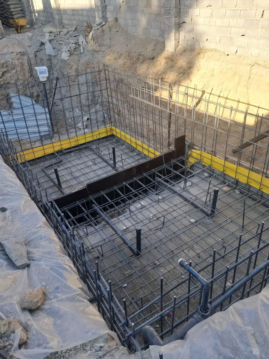 اجرا تخصصی ساخت استخر جکوزی،ارماتوربندی قالب بندی|خدمات پیشه و مهارت|آبسرد, |دیوار