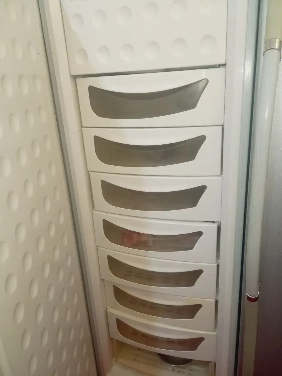 یخچال فریزر دو قلو|یخچال و فریزر|درمیان, |دیوار