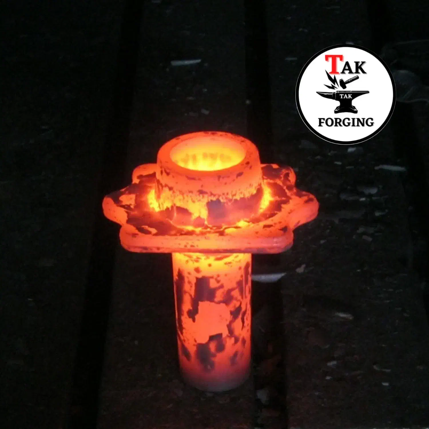 فورج انواع قطعات فلزی توسط تیم حرفه ای و متخصص|خدمات پیشه و مهارت|قدس, شهرک صنعتی زاگرس|دیوار