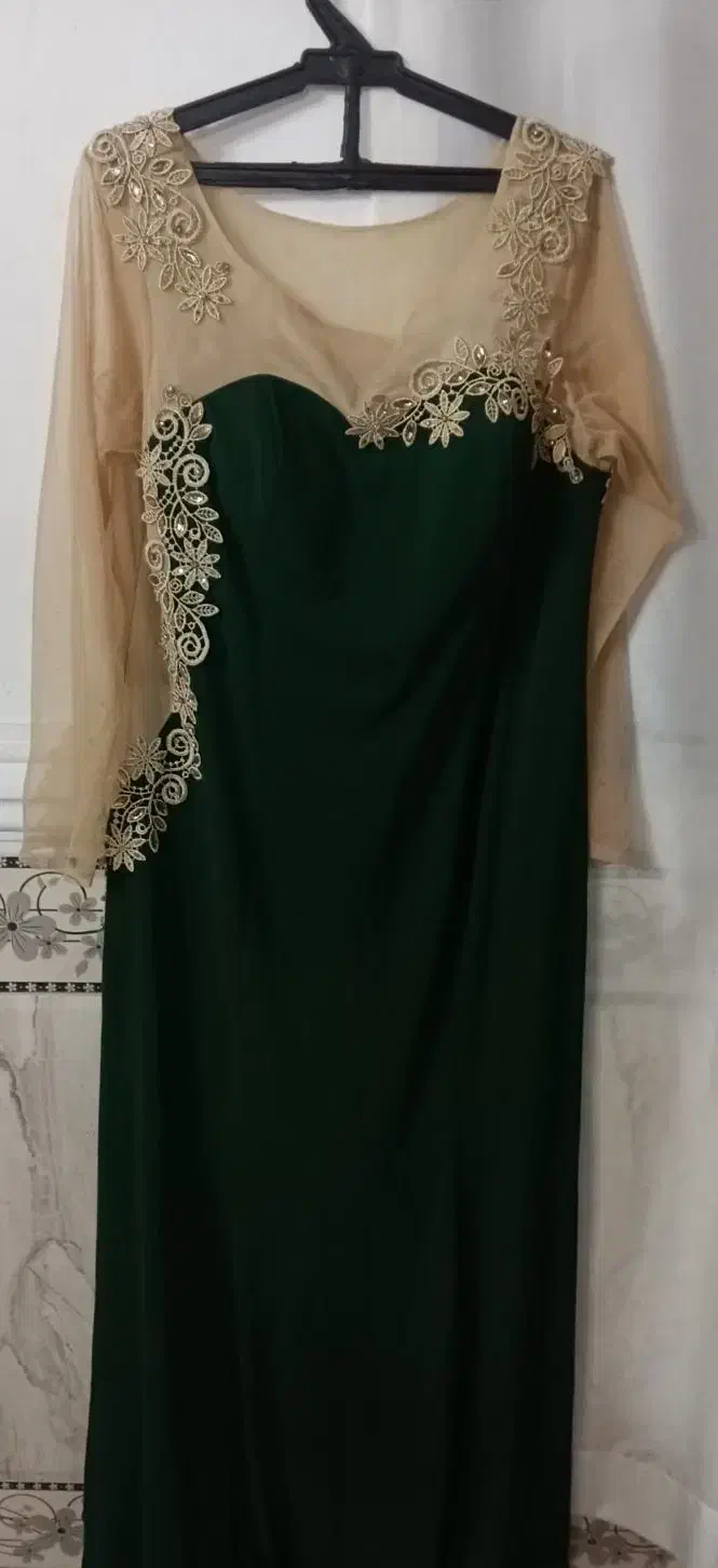 لباس مجلسی|لباس|گرگان, |دیوار