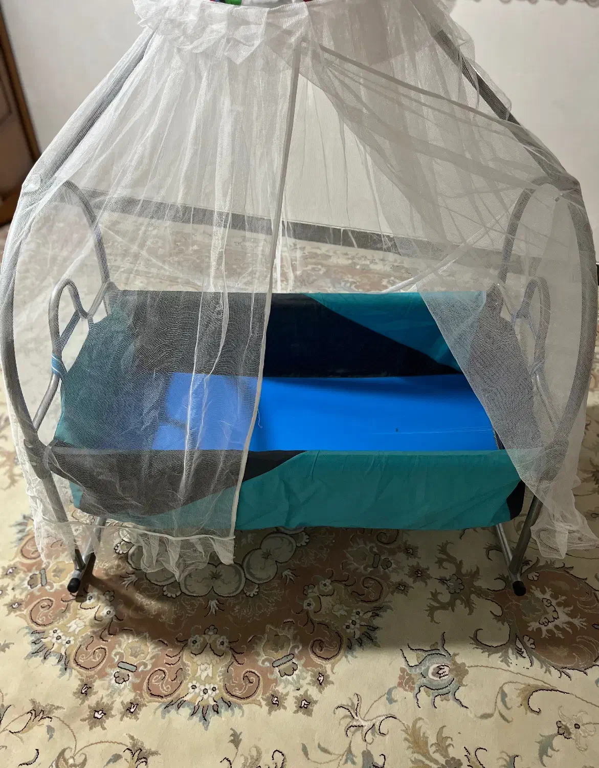 گهواره نوزاد|اسباب و اثاث بچه|گلپایگان, |دیوار