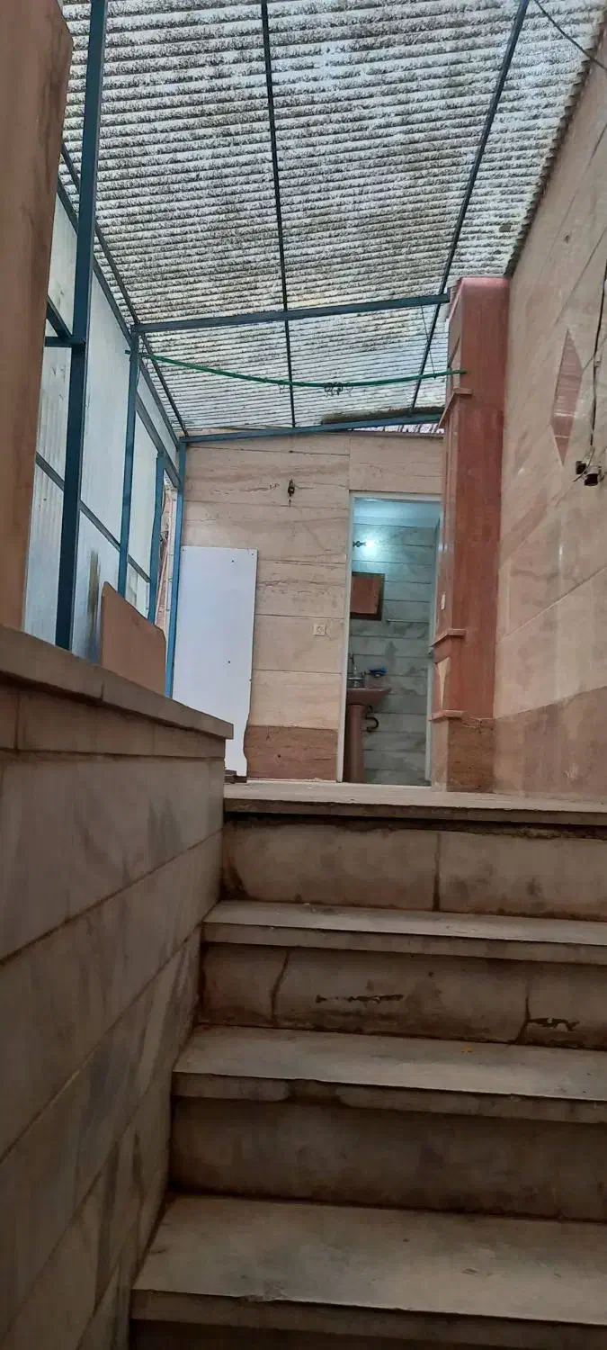 انبار۱۱۰مترنزدیکبازاریاکارکمصدا|اجارهٔ مغازه و غرفه|تهران, تاکسیرانی|دیوار