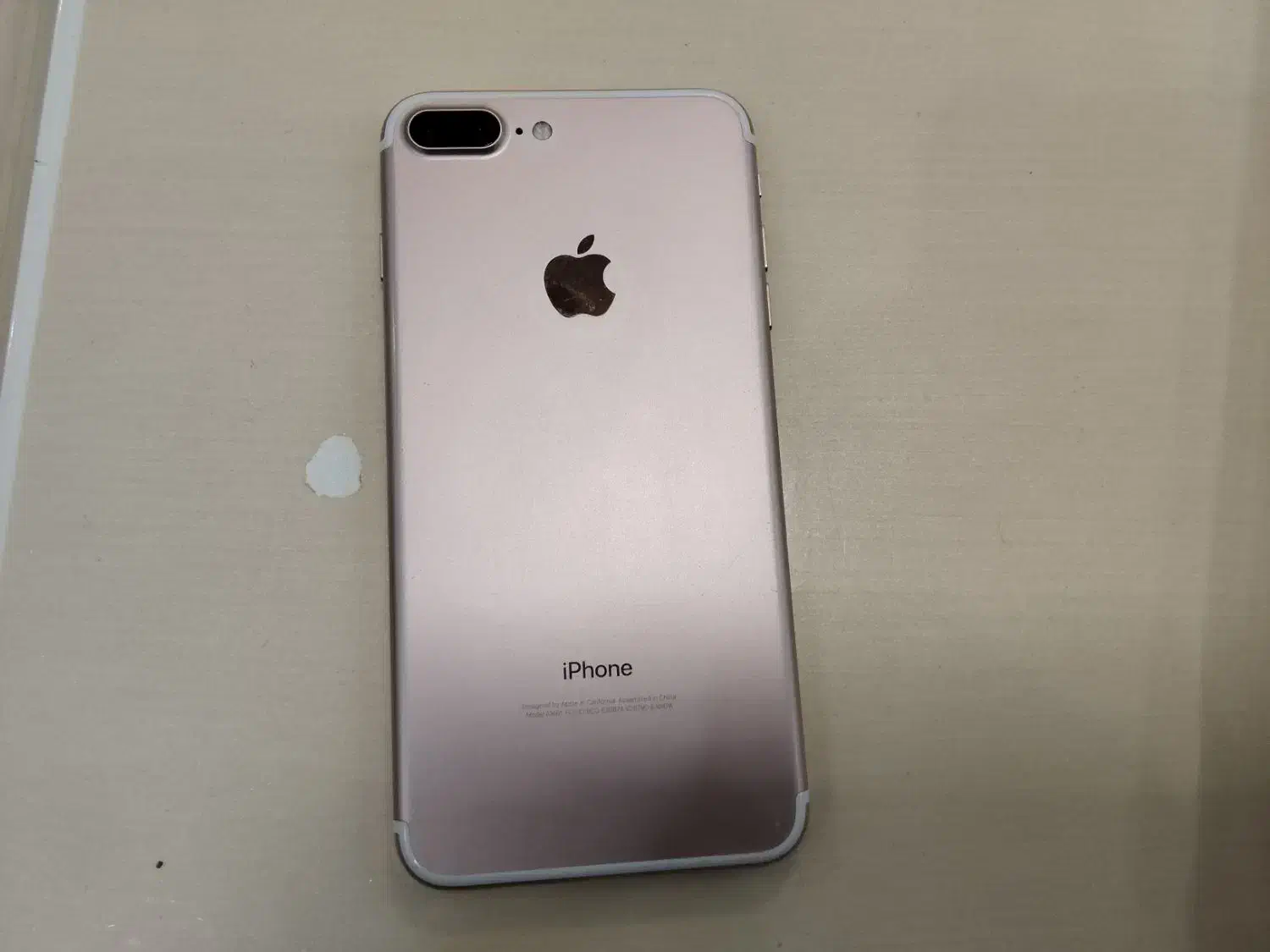 ایفون 7 پلاس رزگلد نیازمند تعمیر|موبایل|بندرعباس, |دیوار