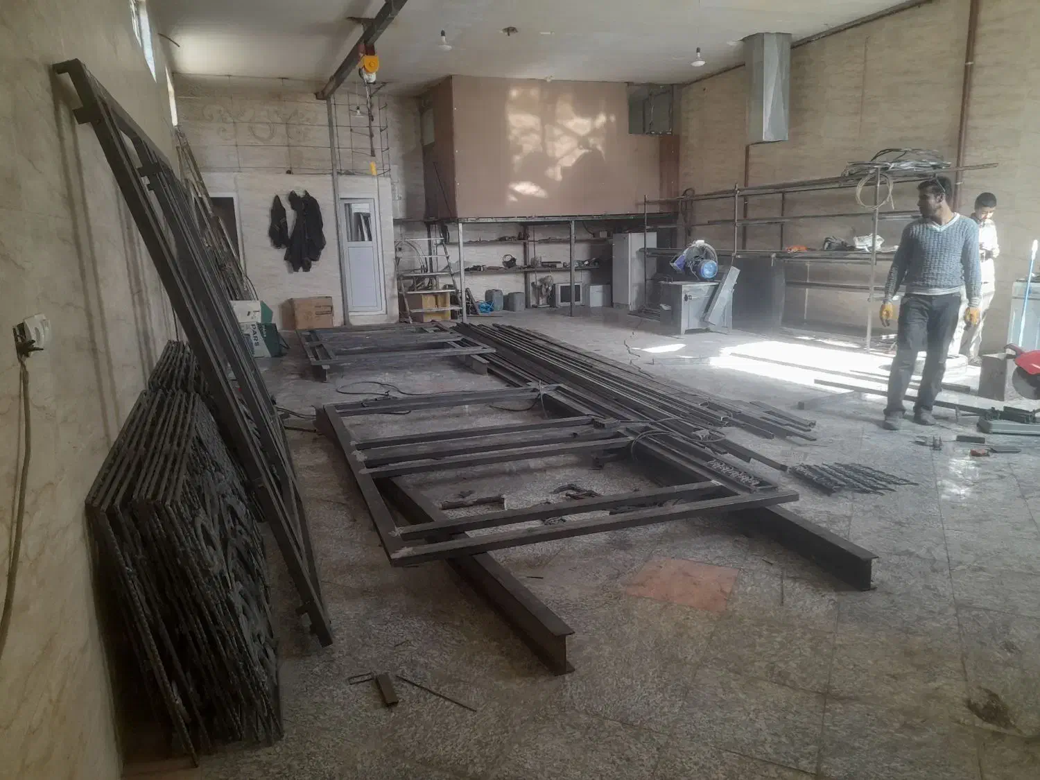 کارگاه خدمات جوشکاری co2 و برق|خدمات پیشه و مهارت|مشهد, شهید احمدی روشن|دیوار