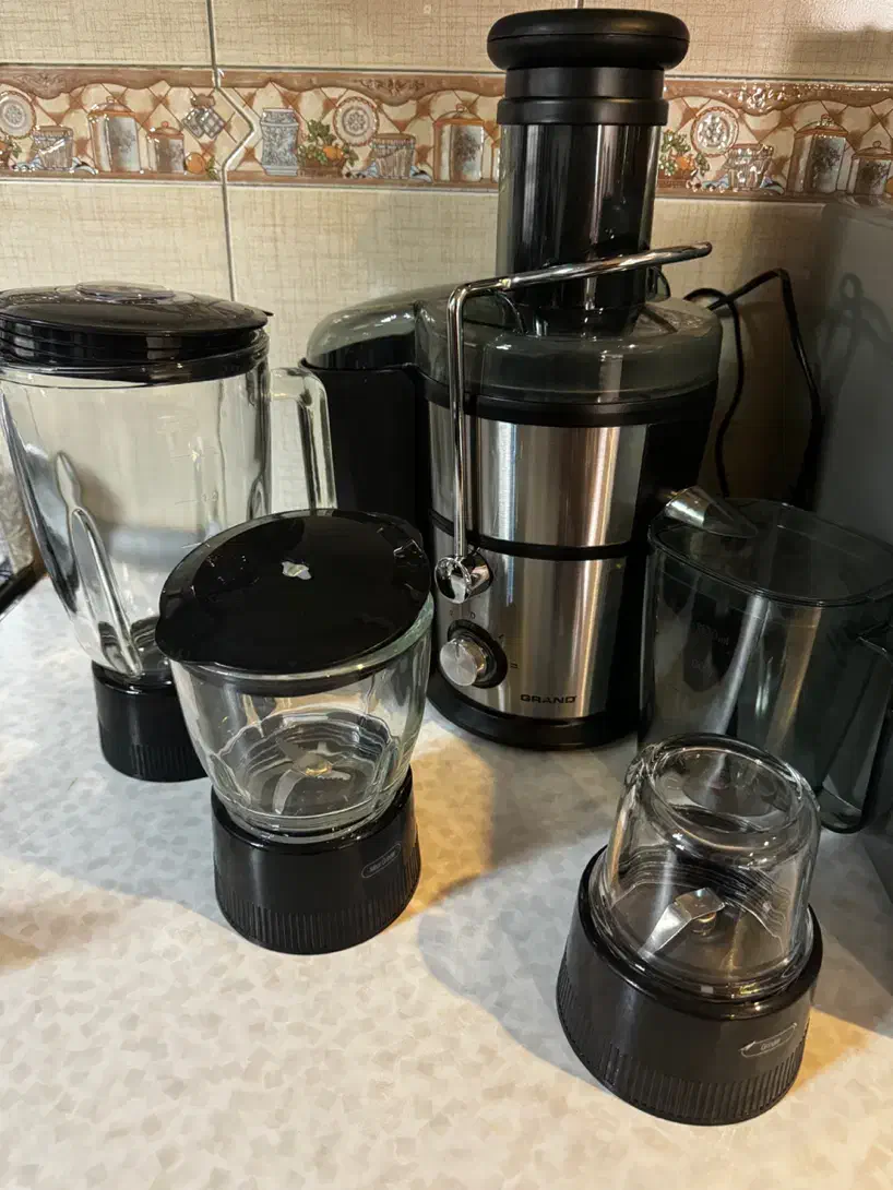 ابیموه گیری ۴کاره و لوازم برقی|آبمیوهگیر و آبمرکباتگیر|تهران, ائمه اطهار|دیوار