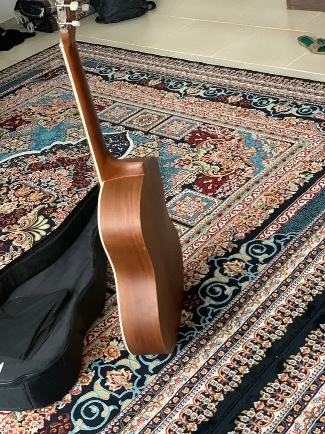 گیتارپرشین|گیتار، بیس، امپلیفایر|رباط‌کریم, مسکن مهر آبشناسان|دیوار