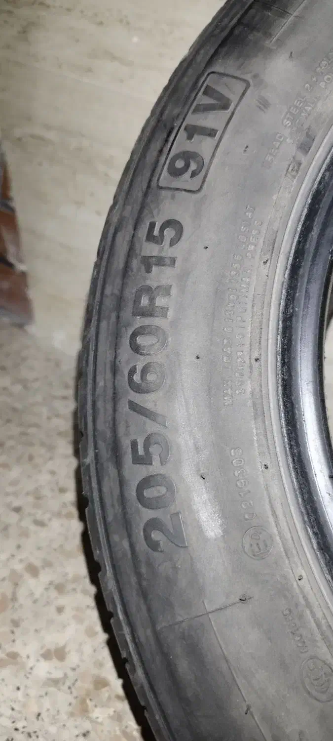 لاستیک کومهو|قطعات یدکی و لوازم جانبی|اسلامشهر, زرافشان|دیوار