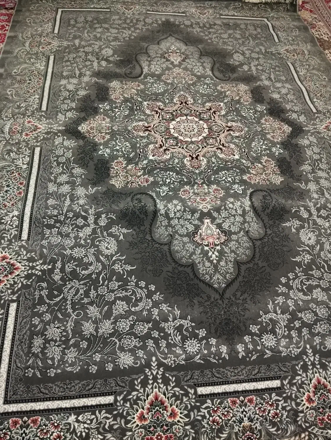 4تا فرش در ۲طرح زیبا|فرش|سلطانیه, |دیوار