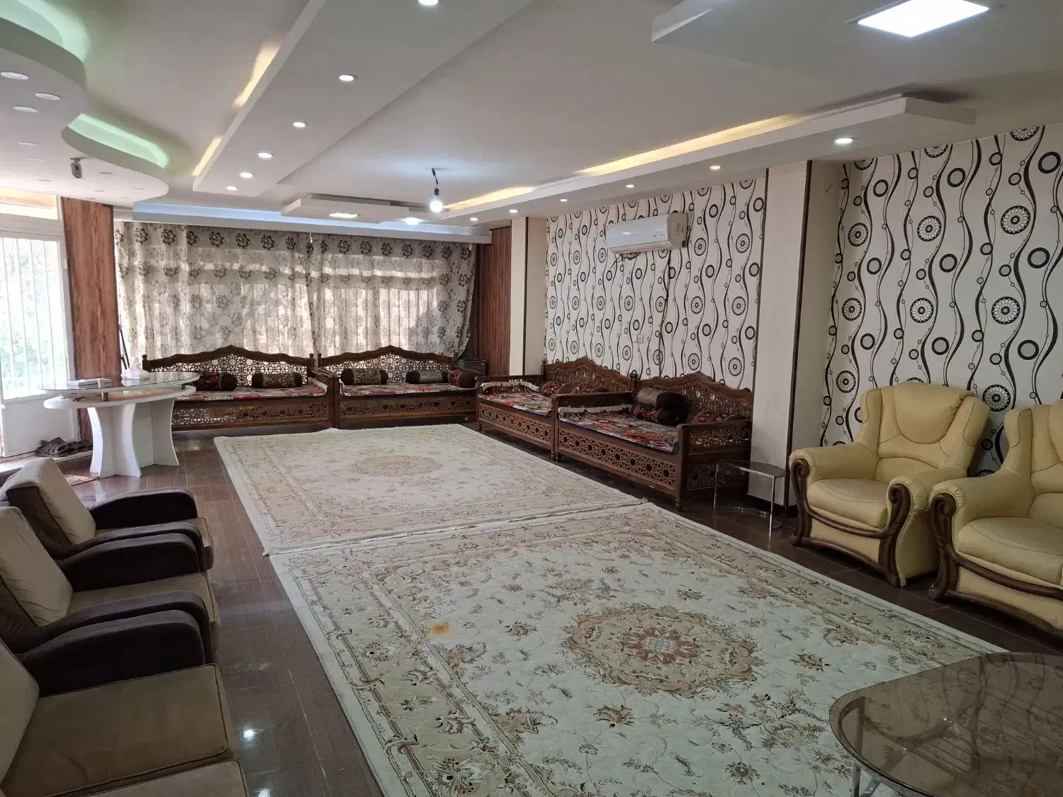 اجاره باغ ویلا مبله. نزدیک اصفهان|اجارهٔ کوتاهمدت ویلا و باغ|اصفهان, سرشبادران|دیوار