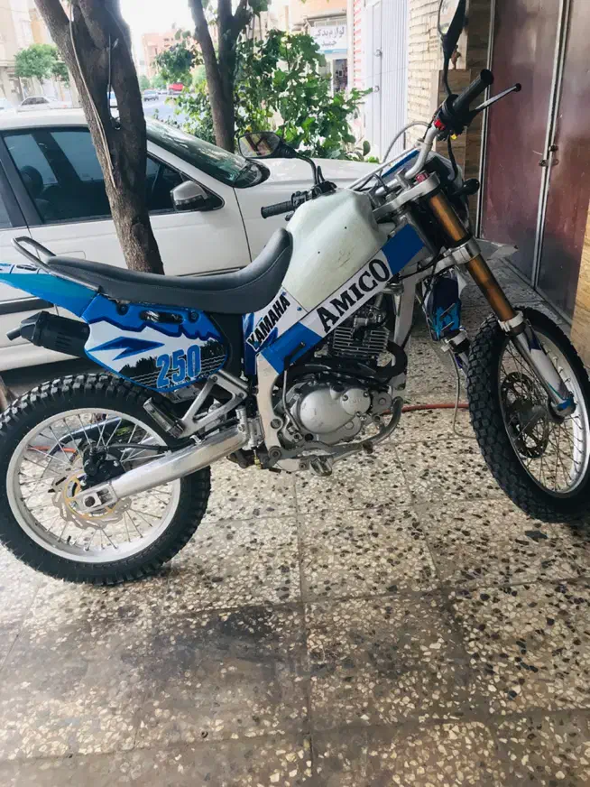 تریل آمیکو ۱۸۶|موتورسیکلت|آزادشهر, |دیوار