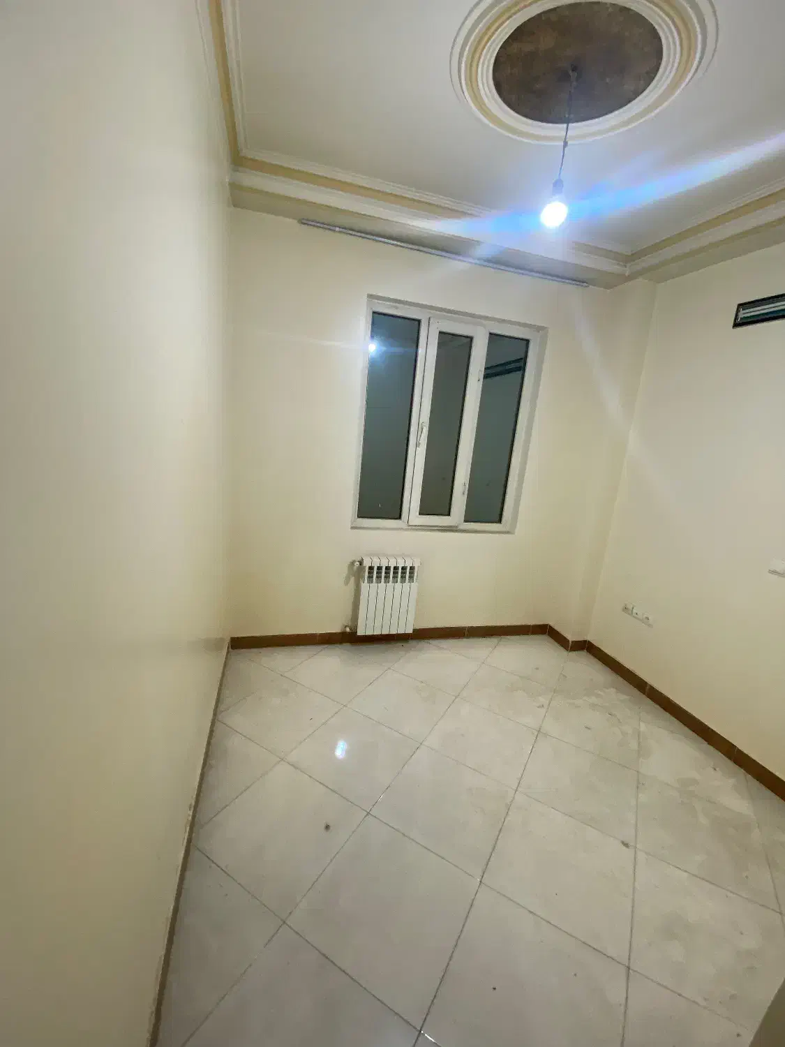 آپارتمان ۶۳متری بلور سازی