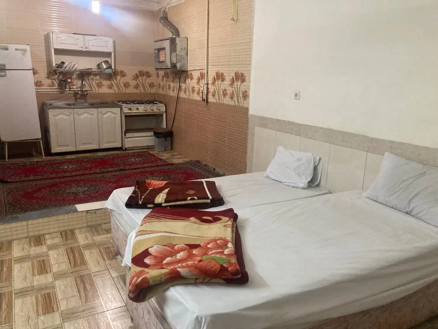 فروش فوری و زیر قیمت واحد اقامتی|فروش دفتر کار، اتاق اداری، مطب|قم, قم نو|دیوار