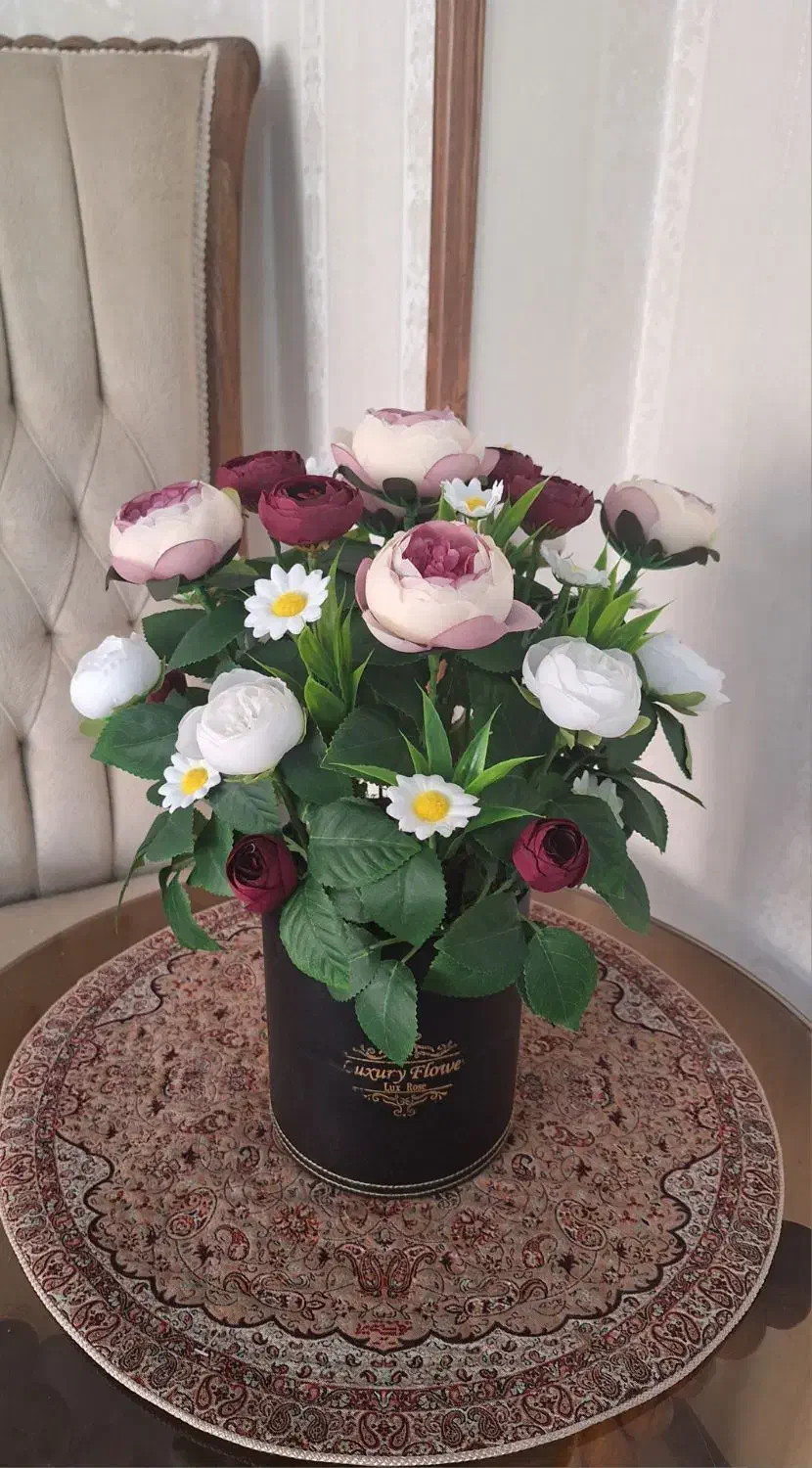 گلدان و باکس گل مصنوعی قیمت مناسب هدیه روز مادر|گل مصنوعی|شیراز, فرهنگ شهر|دیوار