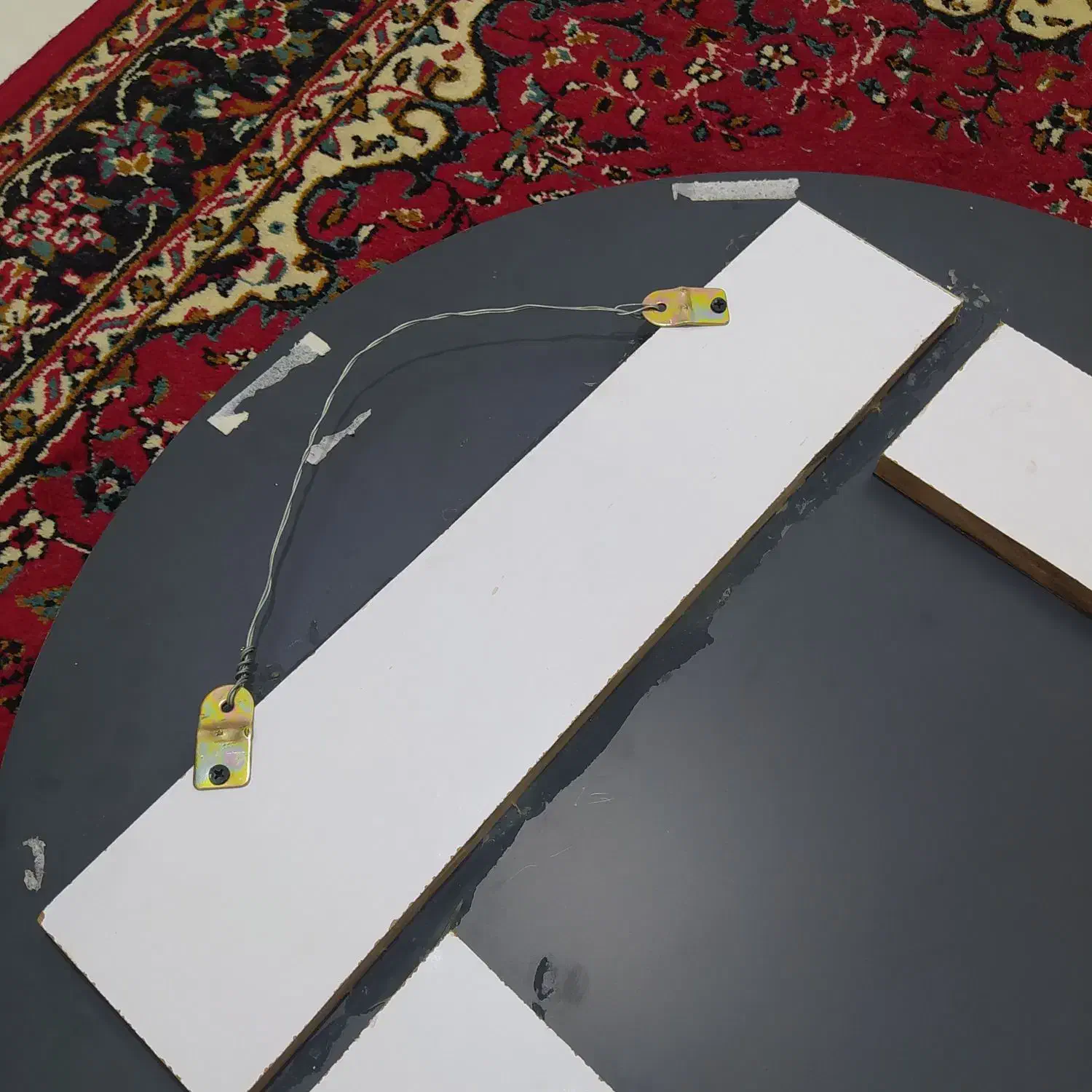 آینه گرد|آینه|سبزوار, قصبه اب یمین|دیوار