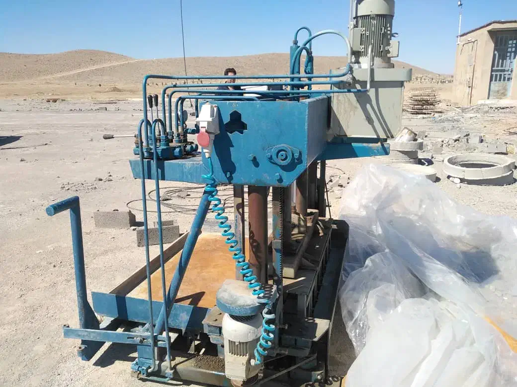 دستگاه بلوک زنی  نیمه اتوماتیک|ماشین‌آلات صنعتی|شیراز, تحویلی|دیوار