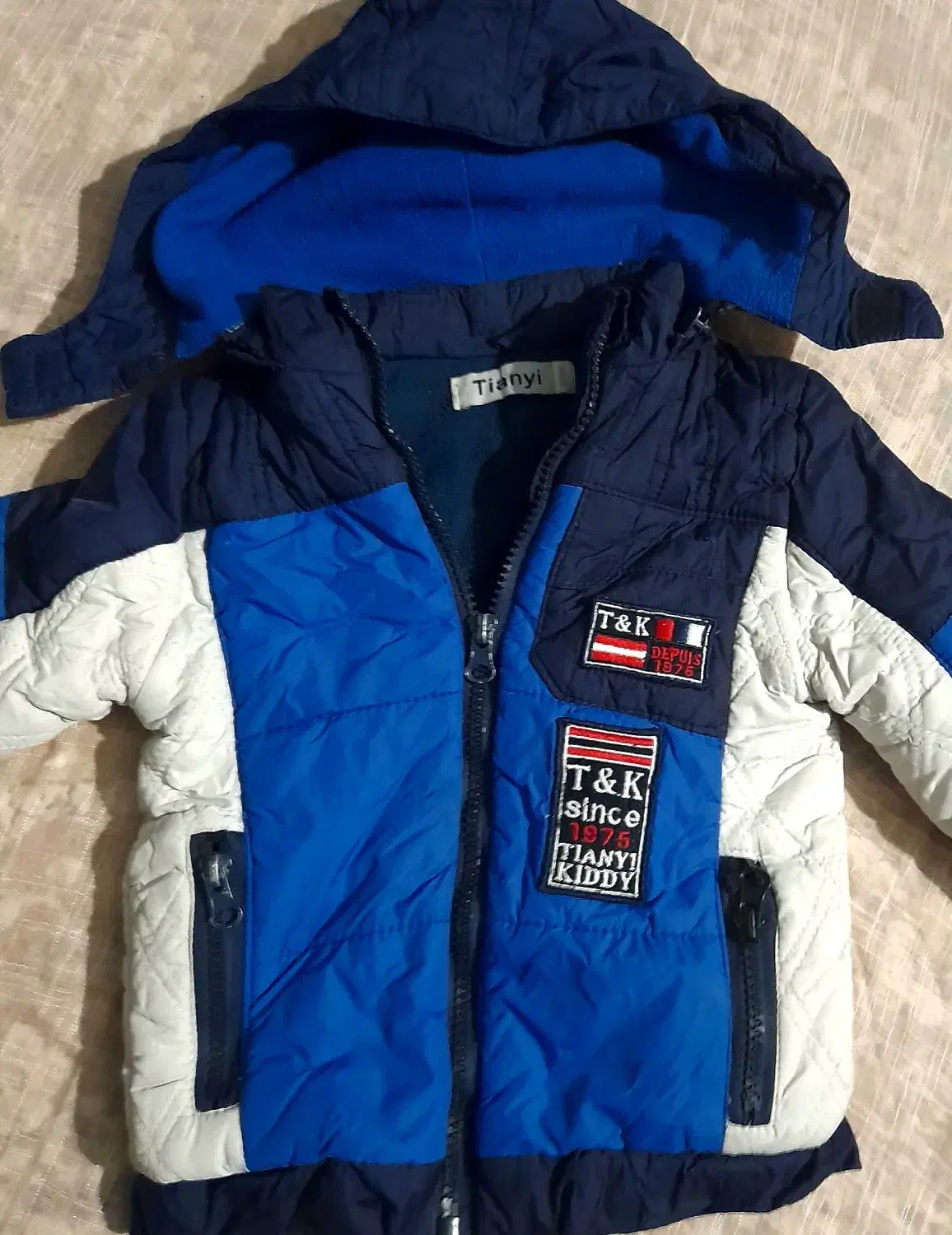 کاپشن های پسرانه و دخترانه|کفش و لباس بچه|مهاباد (آذربایجان غربی), |دیوار