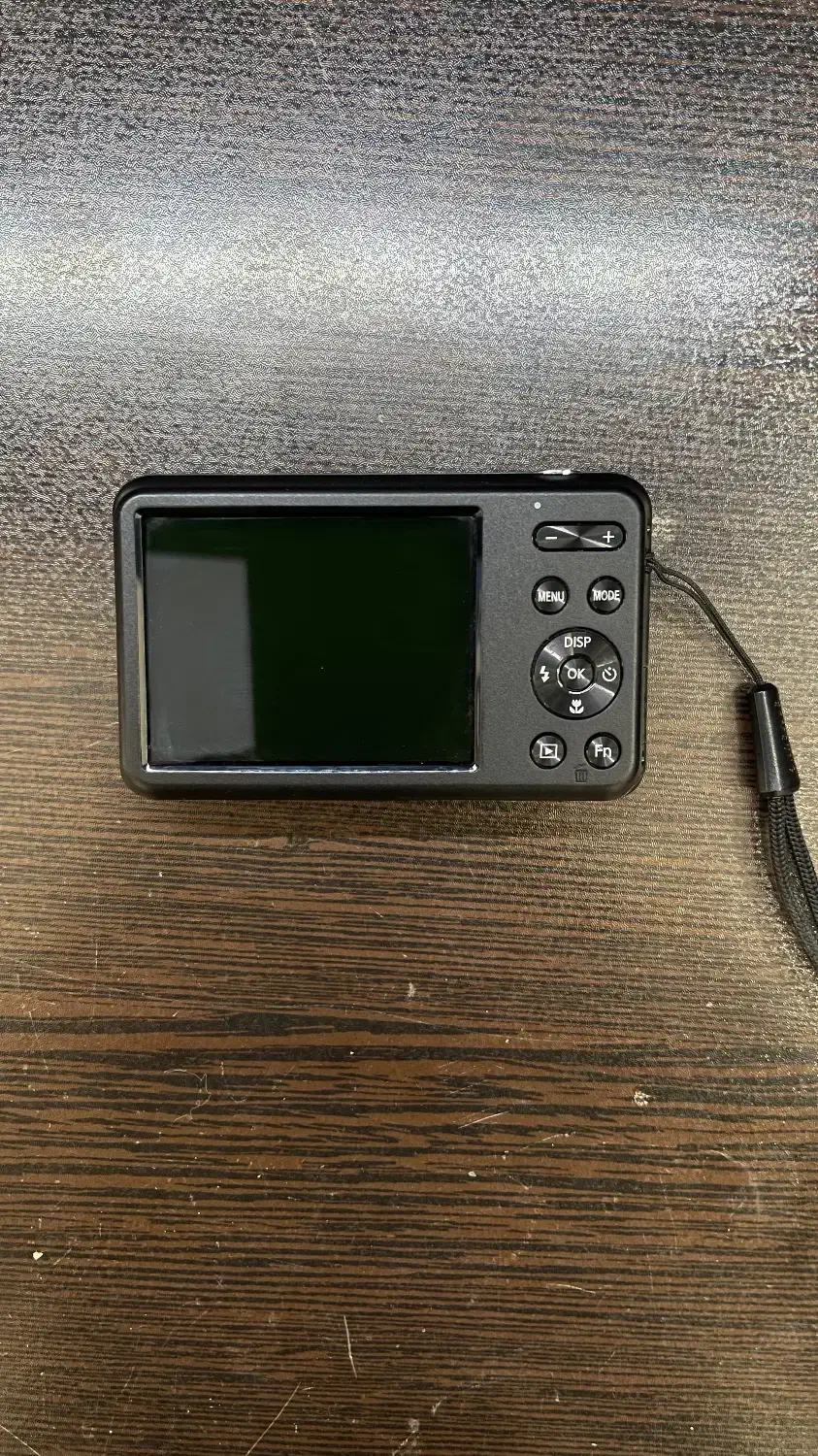 دوربین عکاسی سامسونگ ES95 مشابهه آکبند بسیار تمیز|دوربین عکاسی و فیلمبرداری|شهریار, شهرک بهاران (ویره)|دیوار