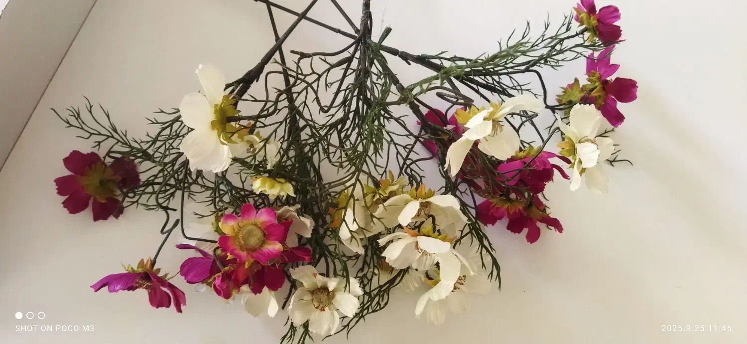 ۵شاخه گل به همراه گلدان|گل مصنوعی|ری, ولی آباد|دیوار