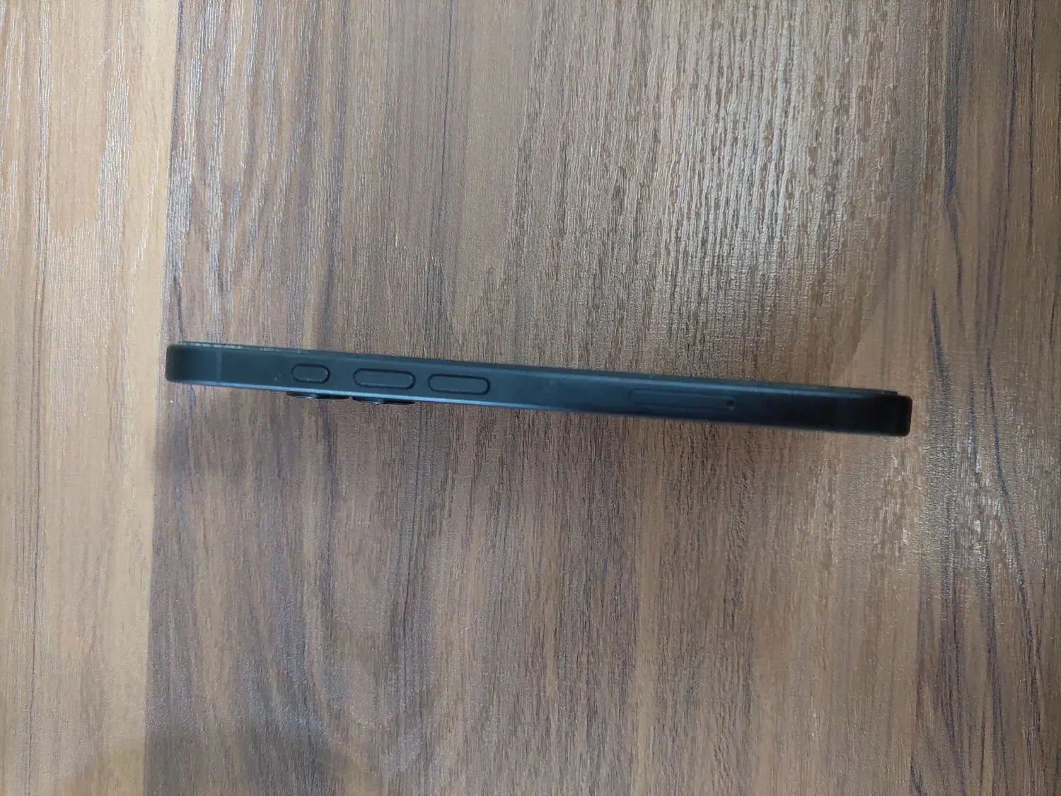 ایفون 16نرمال|موبایل|اصفهان, باغ فدک|دیوار