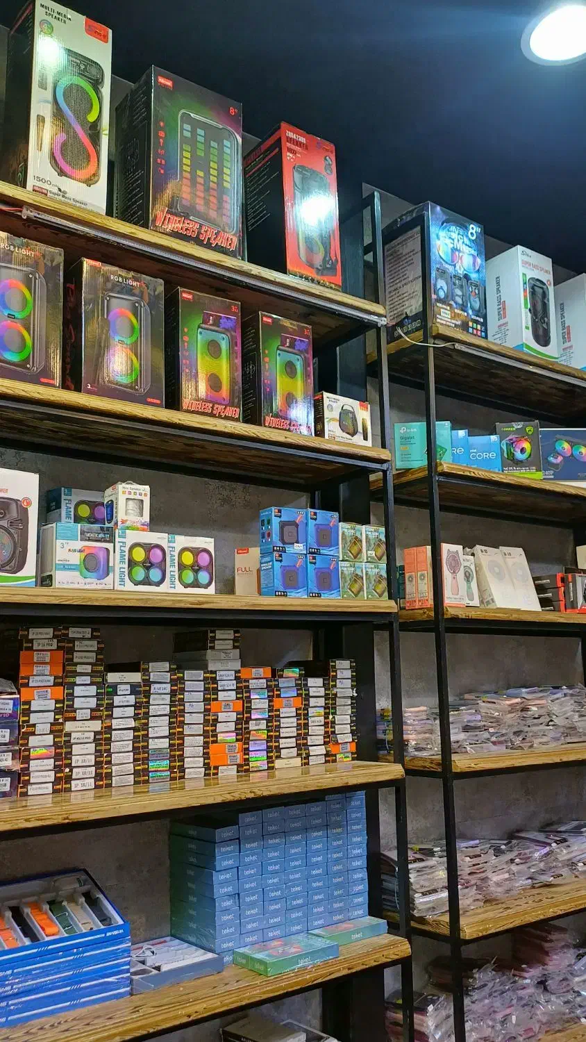 تمامی اجناس به صورت تک و عمده به دلیل تغییر شغل|لوازم جانبی موبایل و تبلت|کرج, المهدی|دیوار