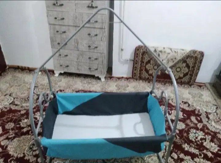 گهواره|تخت و صندلی بچه|قروه, |دیوار