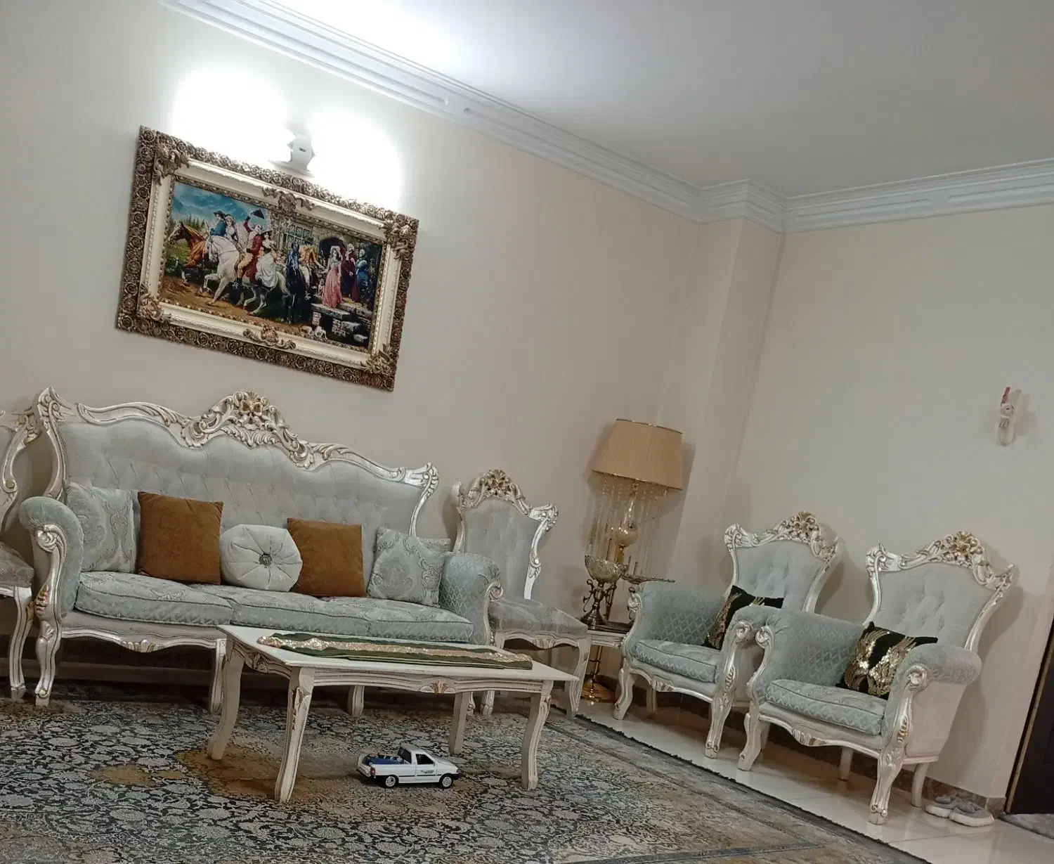 مبل سلطنتی چستر ۹ نفره چوب راش صدفی ورق طلا|مبلمان خانگی و میز عسلی|چهاردانگه (تهران), |دیوار