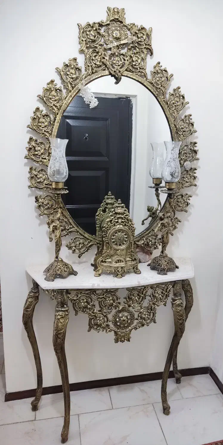 آینه شمعدان در حد نو|آینه|پردیس, فاز ۱۱|دیوار