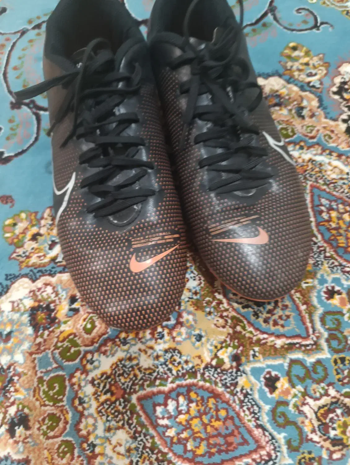 کفش میخی|کیف، کفش، کمربند|تبریز, |دیوار