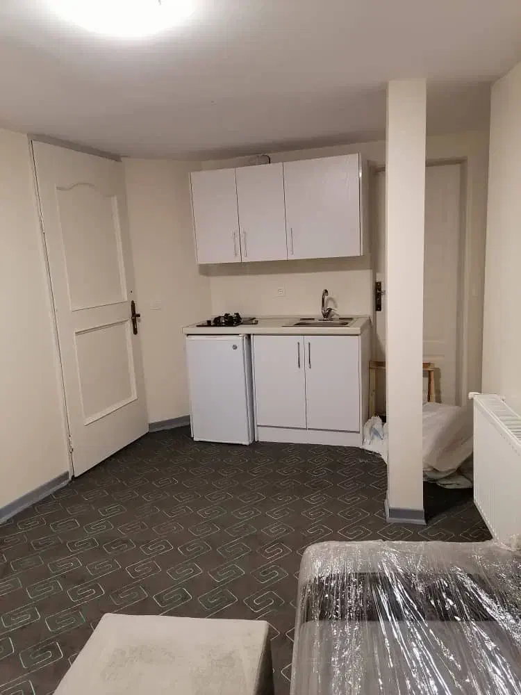 نیاوران یک خواب مبله