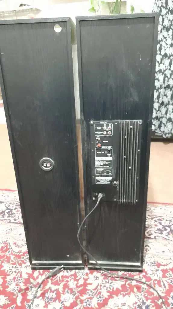 دو عدد اسپیکر خانگی نیازمند تعمییر|سیستم صوتی خانگی|بروجرد, |دیوار