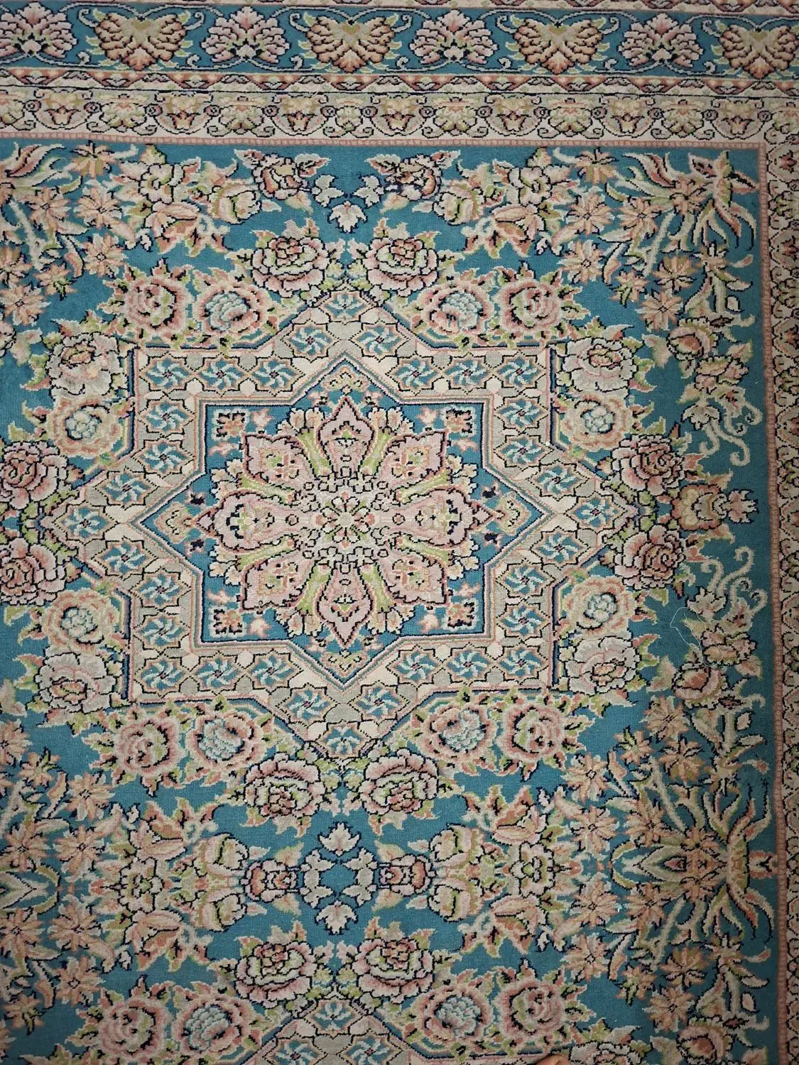 فرش قالیچه ابریشم ۱/۵۰ در ۲/۲۵|فرش|مشهد, زمرد|دیوار