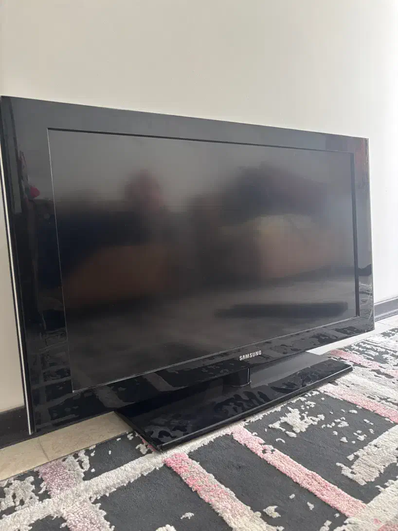 تلوزیون سامسونگ ۳۷|تلویزیون و پروژکتور|تهران, پونک|دیوار