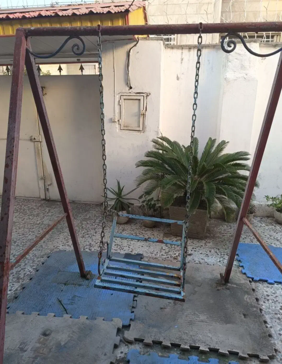 تاب آهنی|اسباب‌‌بازی|آمل, |دیوار